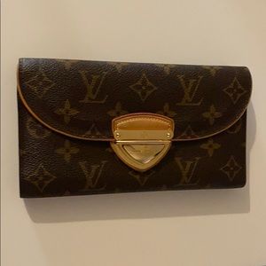 Louis Vuitton trifold passport wallet